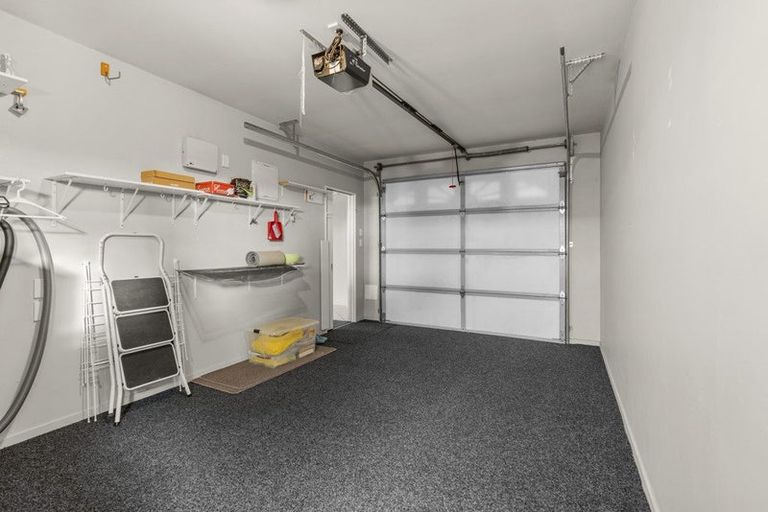 Photo of property in 2/194 Waimairi Road, Ilam, Christchurch, 8041