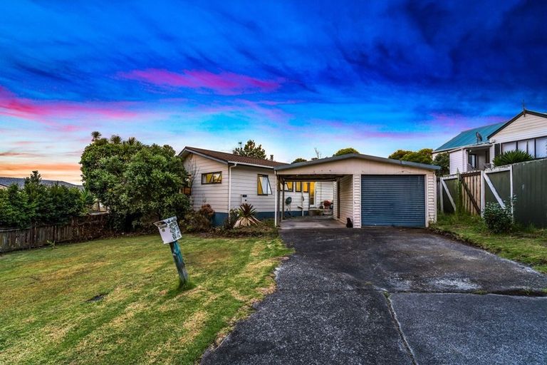 Photo of property in 59 Anich Road, Massey, Auckland, 0614
