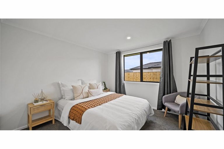 Photo of property in 42 Blue Jacket Drive, Halswell, Christchurch, 8025