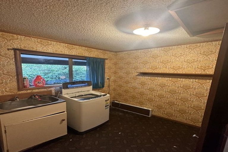 Photo of property in 118 Pupuke Road, Hillcrest, Auckland, 0627