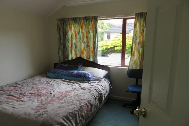 Photo of property in 27 Amesbury Drive, Churton Park, Wellington, 6037