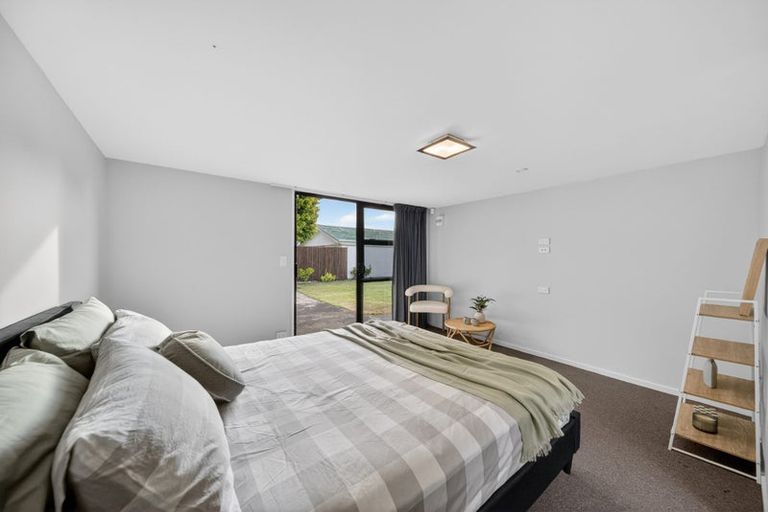Photo of property in 6 Blossomdale Place, Bishopdale, Christchurch, 8053