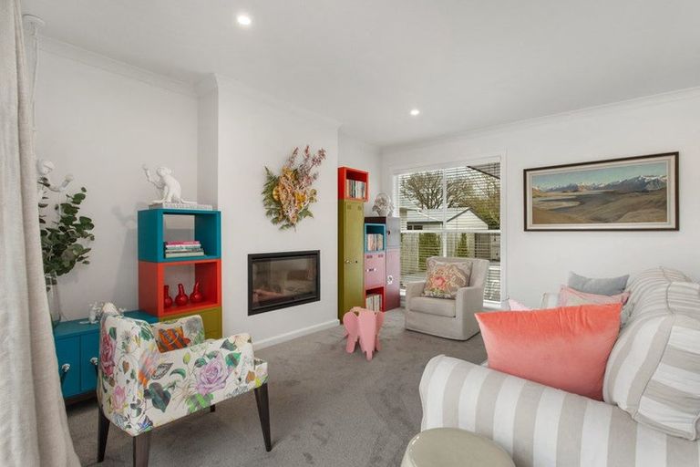 Photo of property in 43 Urunga Avenue, Strowan, Christchurch, 8052