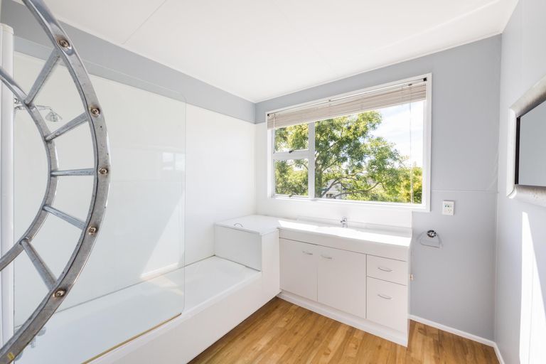 Photo of property in 7 Karaka Street, Hokowhitu, Palmerston North, 4410