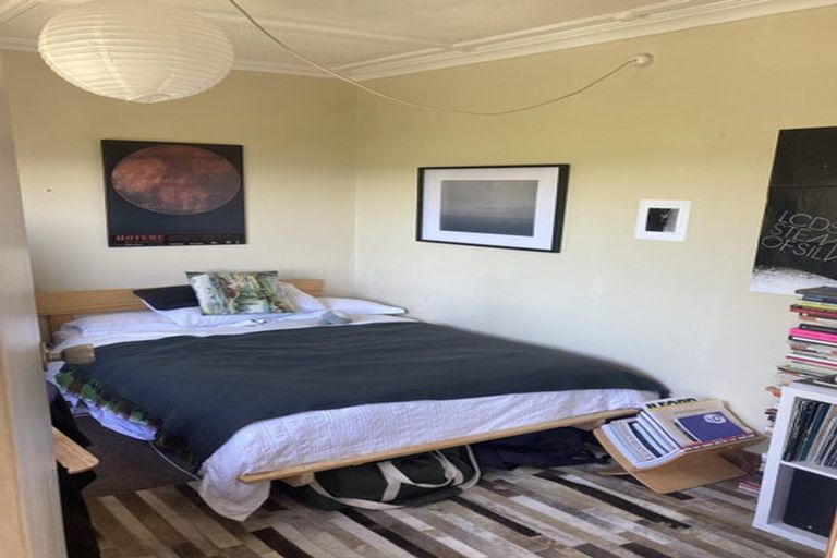 Photo of property in 29 Tanera Crescent, Brooklyn, Wellington, 6021