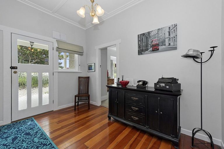 Photo of property in 4 Bond Street, Hamilton East, Hamilton, 3216