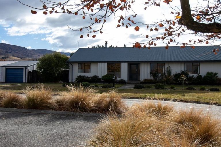 Photo of property in 11 Carrick Place, Cromwell, 9310