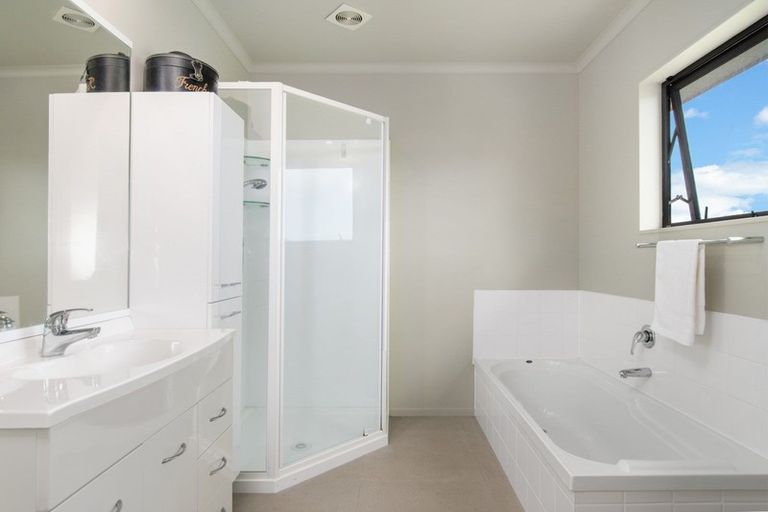 Photo of property in 39 Browns Drive, Waihi Beach, 3611