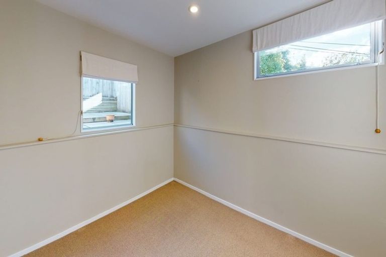 Photo of property in 25a Benares Street, Khandallah, Wellington, 6035