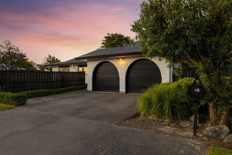 Photo of property in 69 Regency Crescent, Redwood, Christchurch, 8051