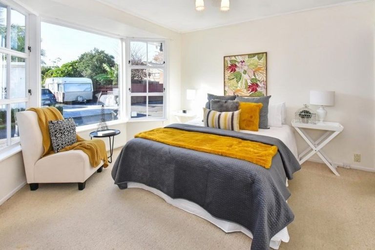 Photo of property in 18 Stanniland Street, Sunnyhills, Auckland, 2010