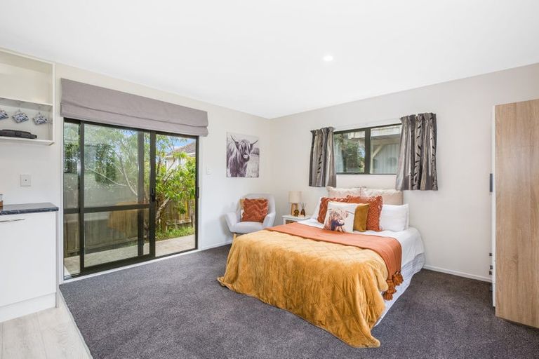 Photo of property in 3 Mitchell Grove, Ranui, Porirua, 5024