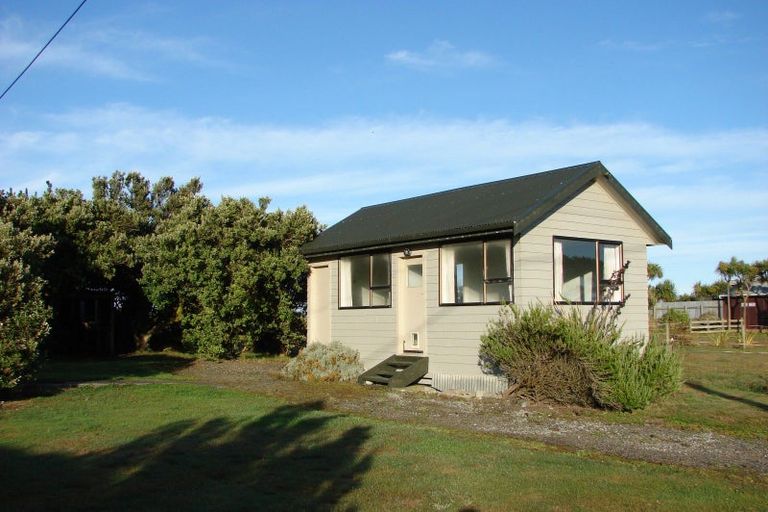 Photo of property in 81 Oki Street, Oreti Beach, Invercargill, 9879