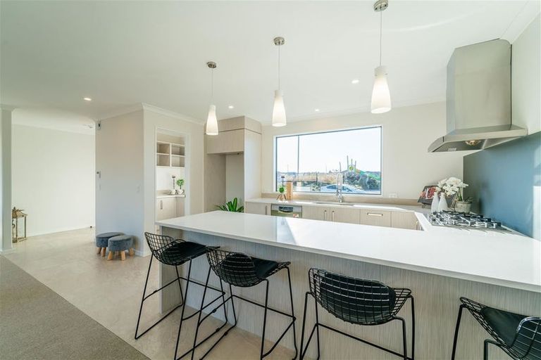 Photo of property in 6 Wandle Street, Marshland, Christchurch, 8083