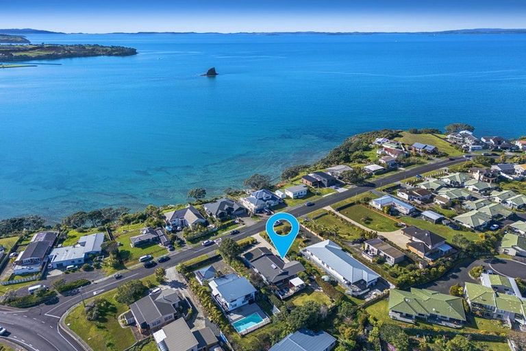 Photo of property in 88 Tiri Road, Tindalls Beach, Whangaparaoa, 0930