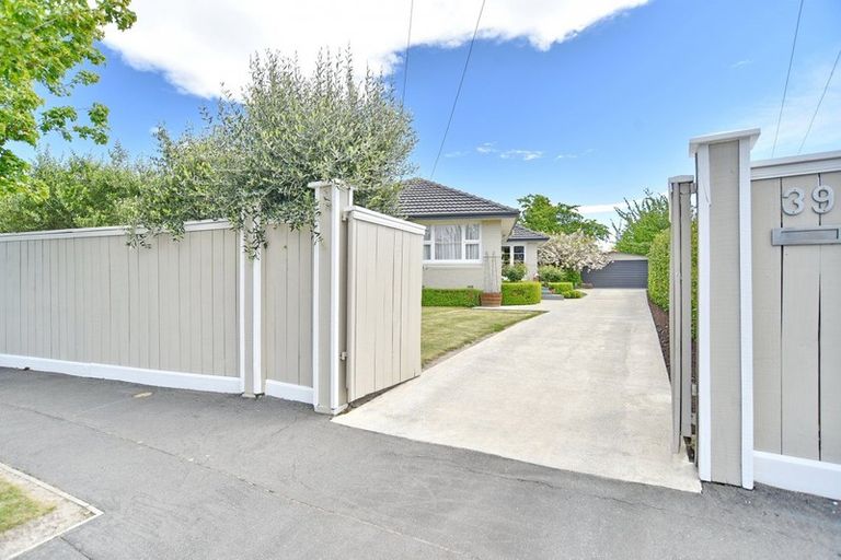 Photo of property in 39 Flower Street, Bryndwr, Christchurch, 8053