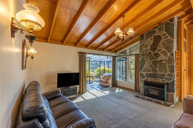 Photo of property in 52 Arapiki Road, Stoke, Nelson, 7011