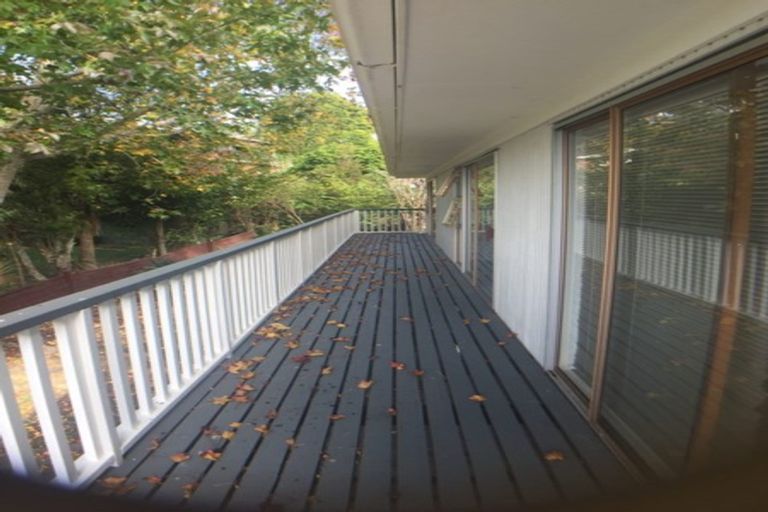 Photo of property in 37 Wyoming Avenue, Murrays Bay, Auckland, 0630