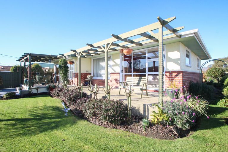 Photo of property in 11 Lismore Street, Oamaru North, Oamaru, 9400