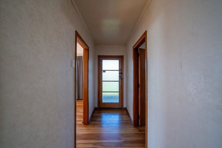 Photo of property in 27 Willis Street, Bader, Hamilton, 3206