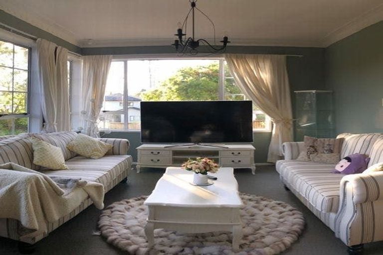 Photo of property in 86 Barrack Road, Mount Wellington, Auckland, 1060