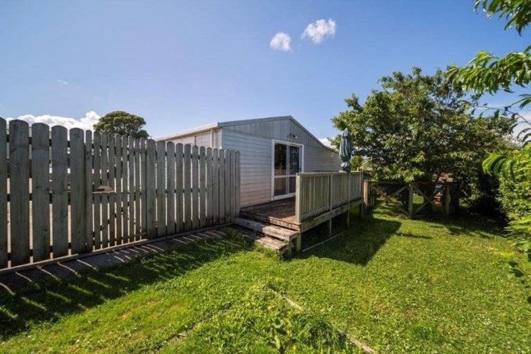 Photo of property in 86 South Road, Manaia, 4612