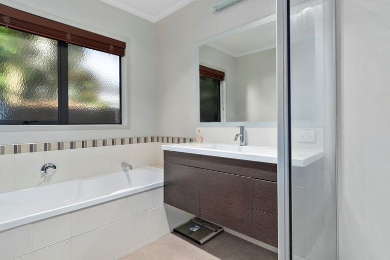 Photo of property in 144 Tuihana Drive, Papamoa Beach, Papamoa, 3118