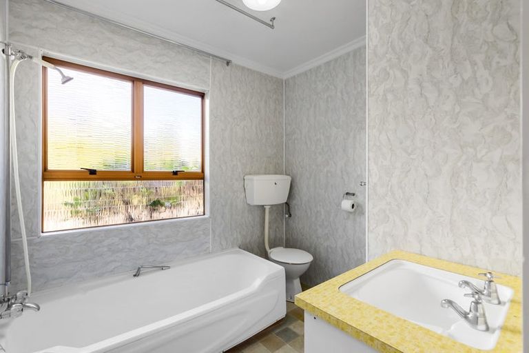 Photo of property in 25 Tobin Place, Richmond Heights, Taupo, 3330