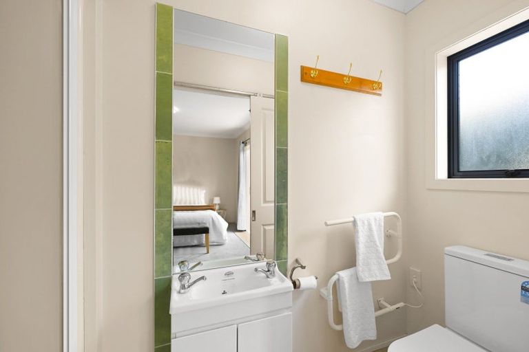 Photo of property in 44 Catalina Drive, Melville, Hamilton, 3206