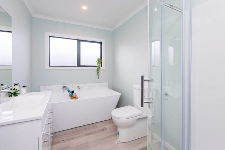 Photo of property in 49 Buddle Road, Wallaceville, Upper Hutt, 5018