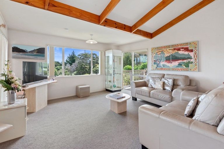 Photo of property in 11 Noone Close, Onerahi, Whangarei, 0110