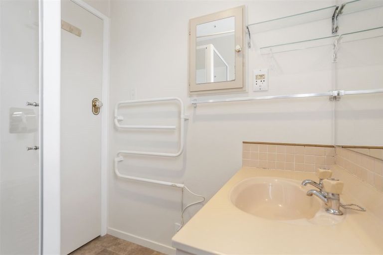 Photo of property in 9 Stredwick Drive, Torbay, Auckland, 0630