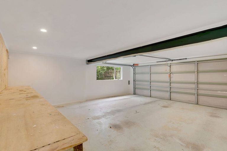 Photo of property in 63a Larsen Crescent, Tawa, Wellington, 5028