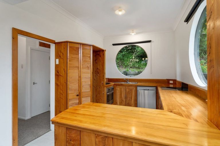 Photo of property in 76 Leinster Avenue, Raumati South, Paraparaumu, 5032