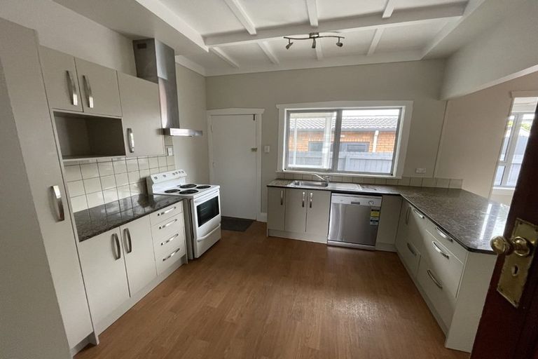 Photo of property in 686 Mount Albert Road, Royal Oak, Auckland, 1023