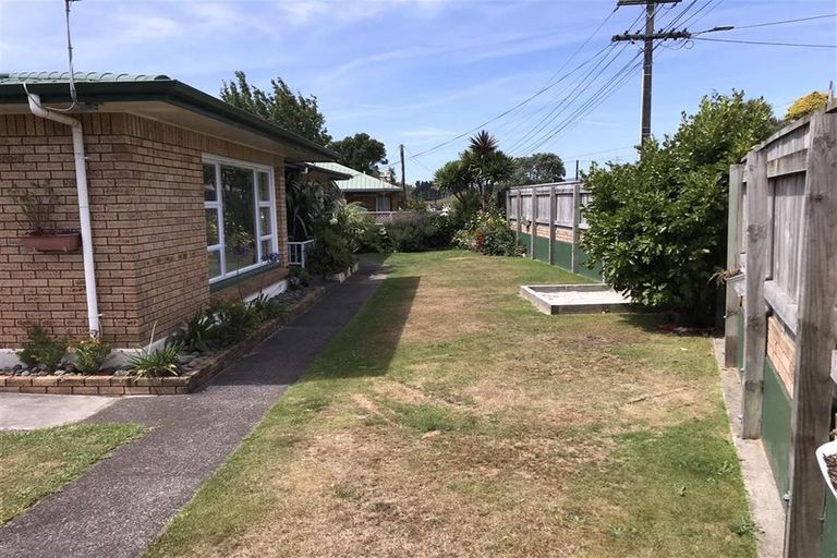 Photo of property in 66 Tarahua Road, Welbourn, New Plymouth, 4310