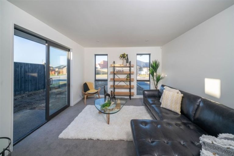 Photo of property in 84 Riverstone Drive, Riverstone Terraces, Upper Hutt, 5018