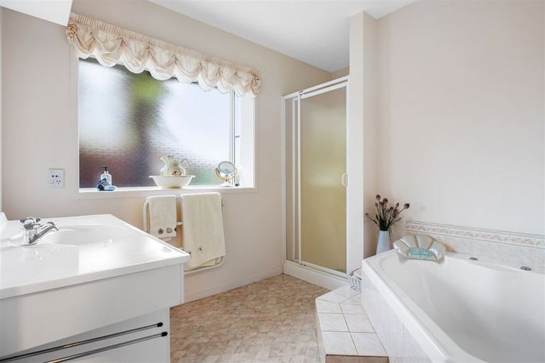 Photo of property in 23 Carmana Gardens, Rangiora, 7400