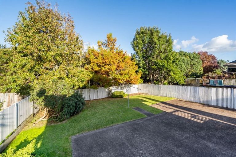 Photo of property in 44 Centorian Drive, Windsor Park, Auckland, 0632