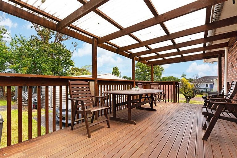 Photo of property in 20 Nile Road, Kelston, Auckland, 0602