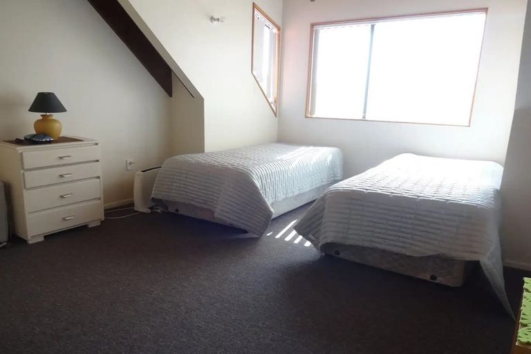 Photo of property in 2/46 Cook Street, Hamilton East, Hamilton, 3216