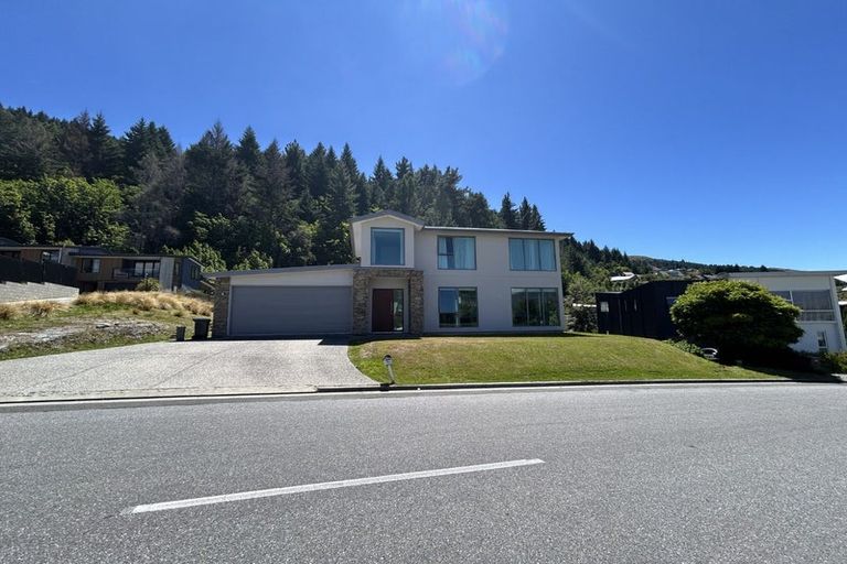 Photo of property in St Andrews Park, 62 Highview Terrace, Queenstown, 9300