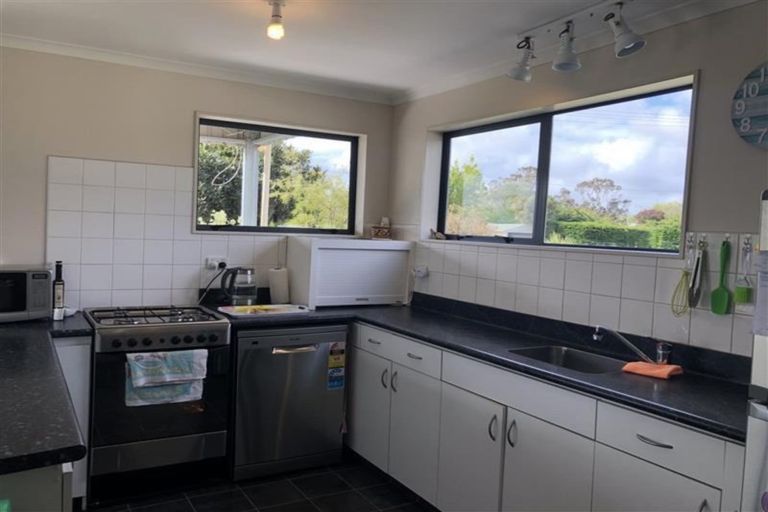 Photo of property in 60 Duncan Street, Ward, Seddon, 7285