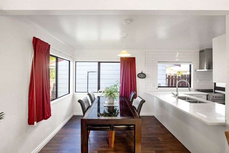 Photo of property in 9 Caulfield Green, Nawton, Hamilton, 3200