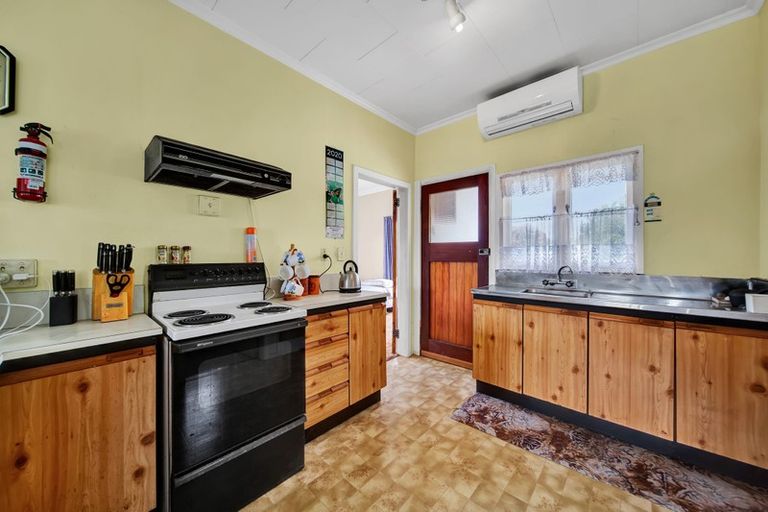 Photo of property in 11 Kent Terrace, Midhirst, Stratford, 4394