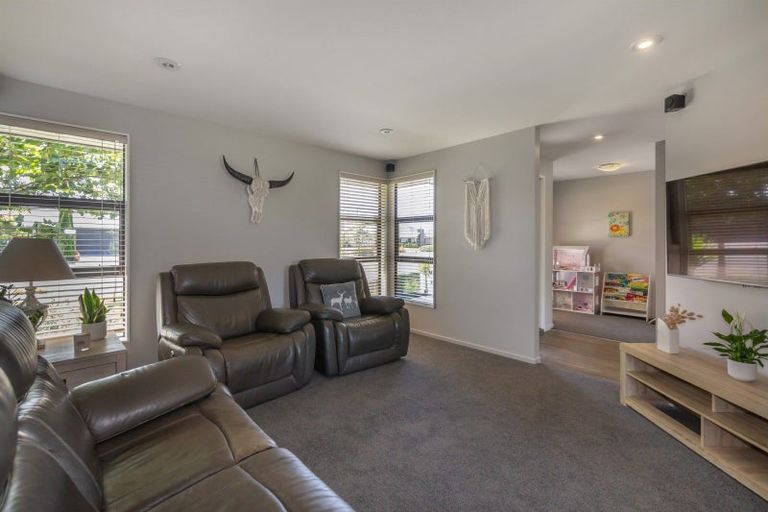 Photo of property in 253 Rolleston Drive, Rolleston, 7614