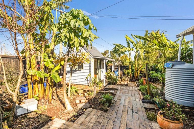 Photo of property in 1/32 Waterview Road East, Papakura, 2112