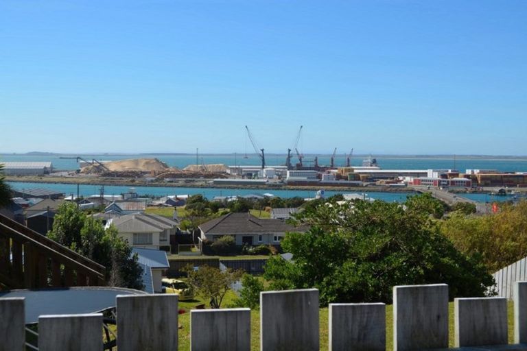 Photo of property in 281 Foyle Street, Bluff, 9814