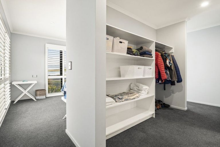 Photo of property in 46 Esplanade, Kaka Point, 9271