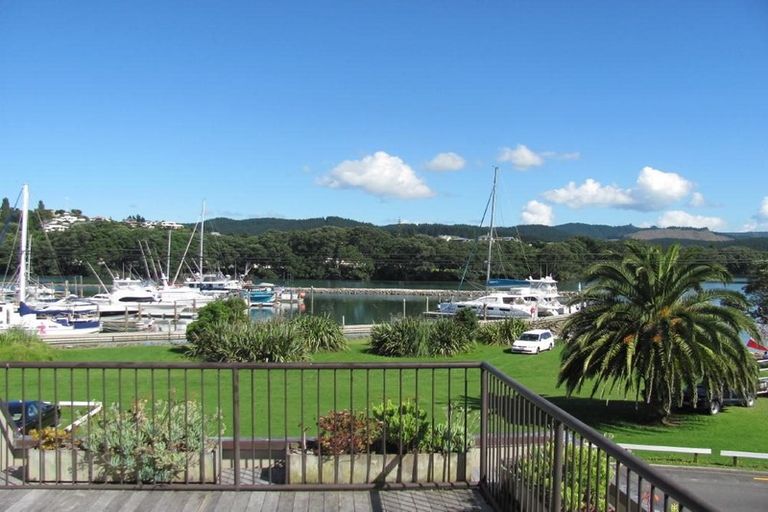 Photo of property in 613b Beach Road, Whangamata, 3620
